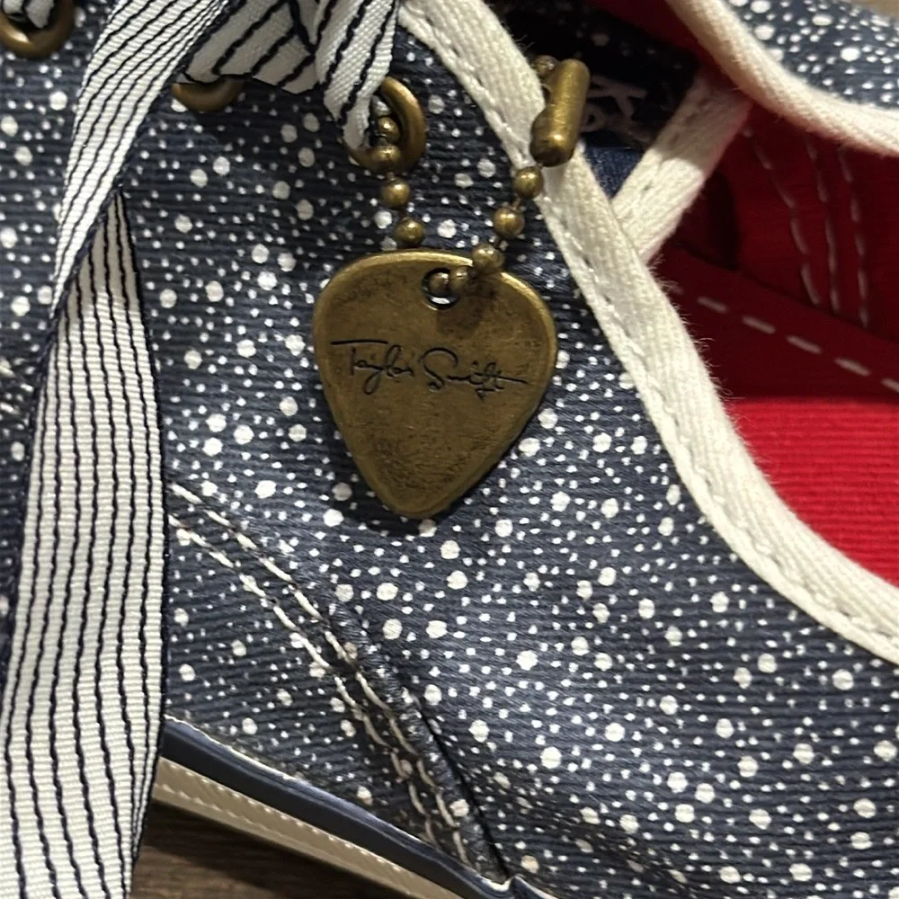 Keds women’s navy